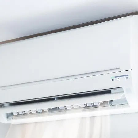 Sleeps 4 Air Con